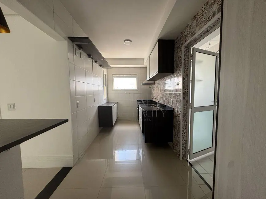 Foto 5 de Apartamento com 2 quartos à venda e para alugar, 200m2 em Empresarial 18 do Forte, Barueri - SP