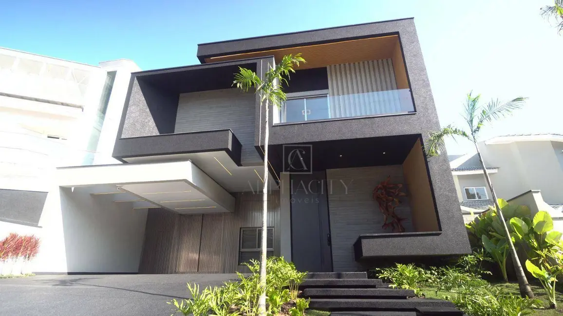 Casa de Condomínio com 5 quartos à venda, 600m2 em Santana De Parnaiba - SP - imagem 1 Foto 1 de Casa de Condomínio com 5 quartos à venda, 600m2 em Santana De Parnaiba - SP