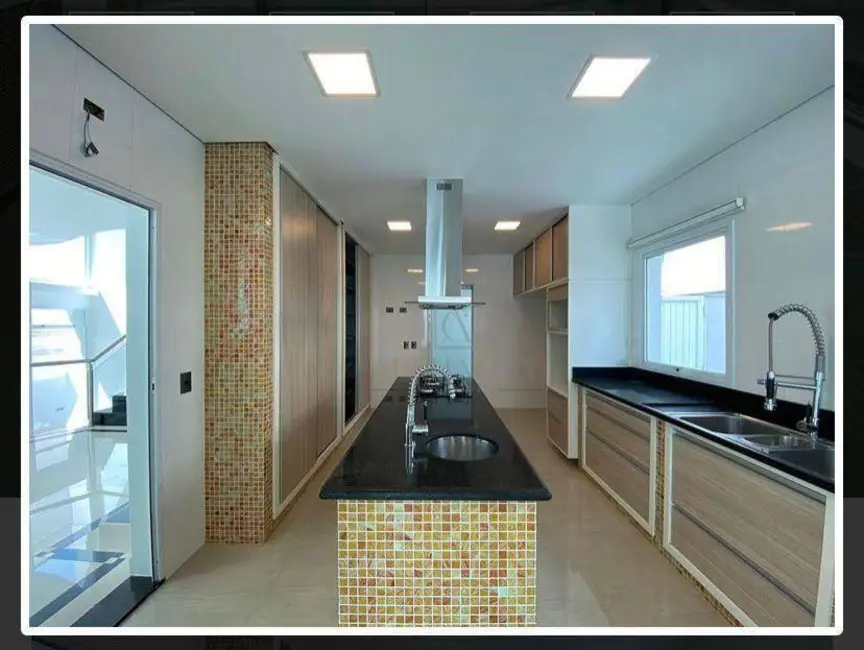 Foto 3 de Casa de Condomínio com 4 quartos à venda e para alugar, 480m2 em Tamboré, Barueri - SP