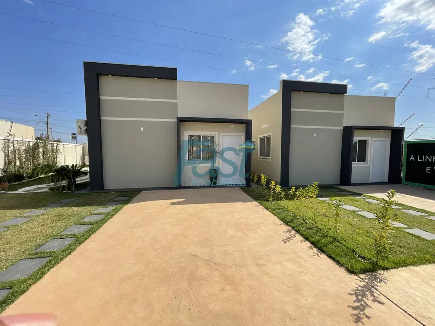 Foto 2 de Casa de Condomínio com 2 quartos à venda, 57m2 em Santa Laura, Cuiaba - MT