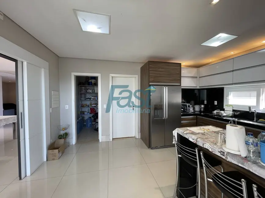 Foto 5 de Casa de Condomínio com 4 quartos à venda, 398m2 em Jardim Itália, Cuiaba - MT