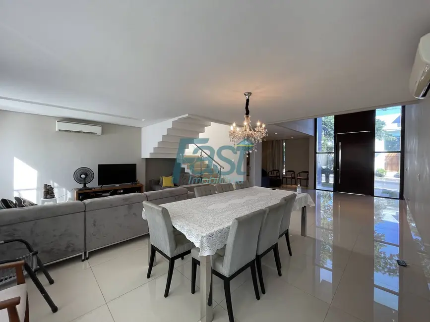 Foto 3 de Casa de Condomínio com 4 quartos à venda, 398m2 em Jardim Itália, Cuiaba - MT