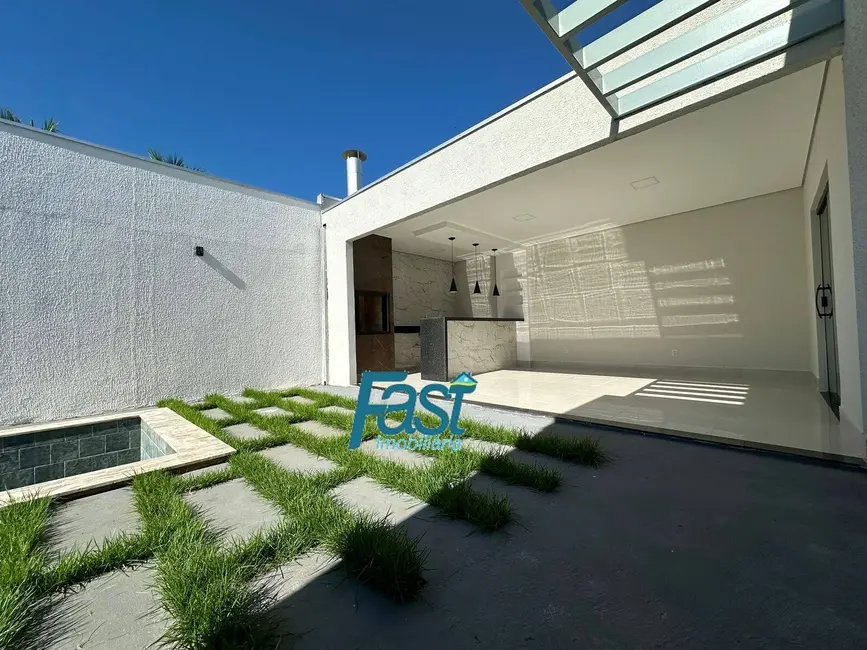 Foto 2 de Casa com 3 quartos à venda, 288m2 em Jardim Califórnia, Cuiaba - MT