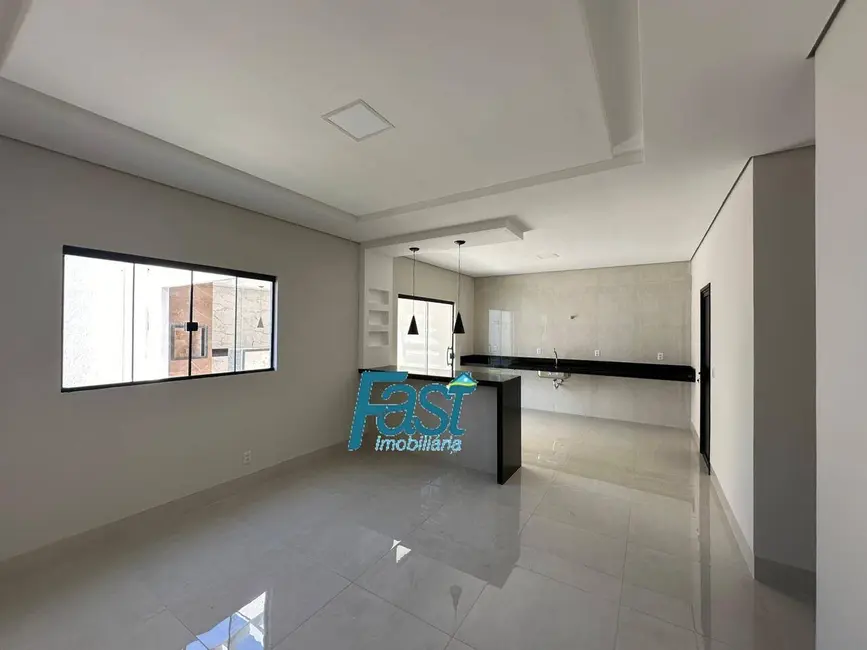 Foto 9 de Casa com 3 quartos à venda, 288m2 em Jardim Califórnia, Cuiaba - MT
