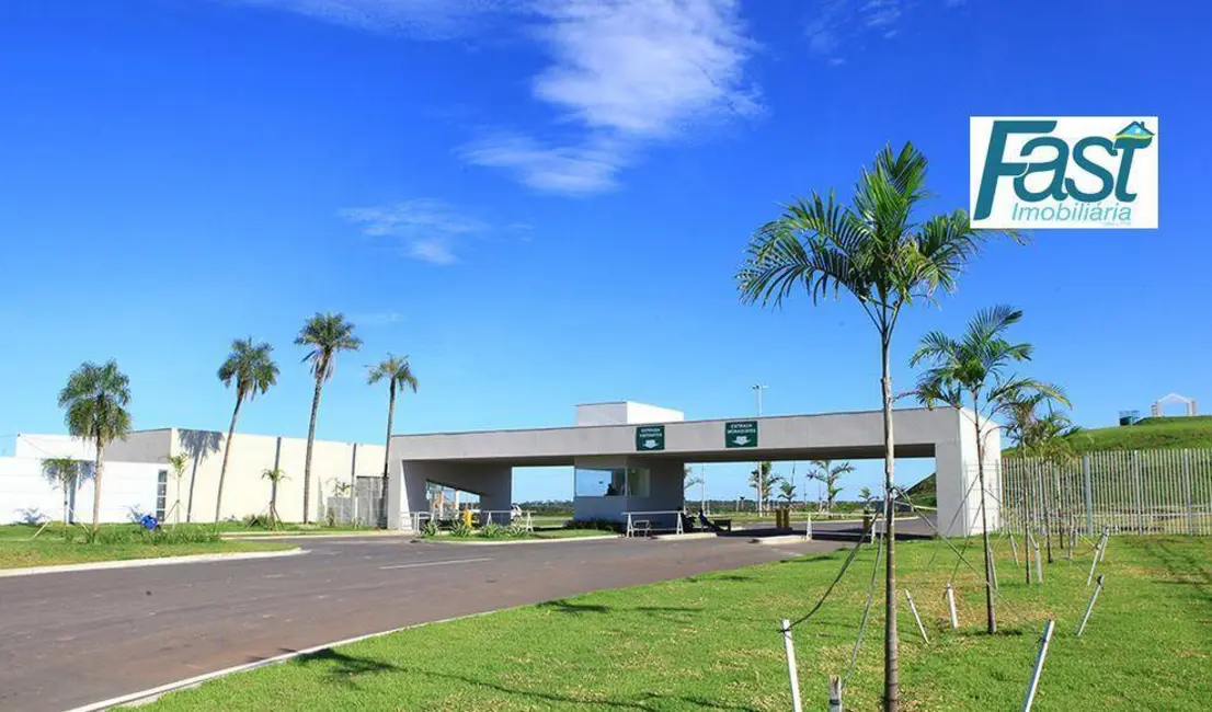 Foto 1 de Terreno / Lote à venda, 455m2 em Cuiaba - MT