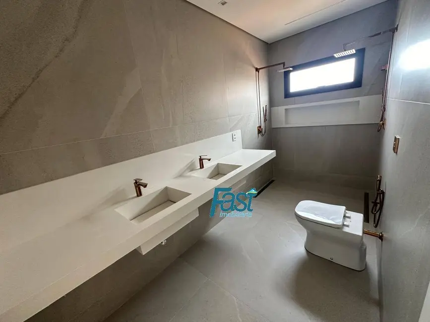 Sobrado com 4 quartos à venda, 350m2 em Cuiaba - MT - imagem 7 Foto 7 de Sobrado com 4 quartos à venda, 350m2 em Cuiaba - MT