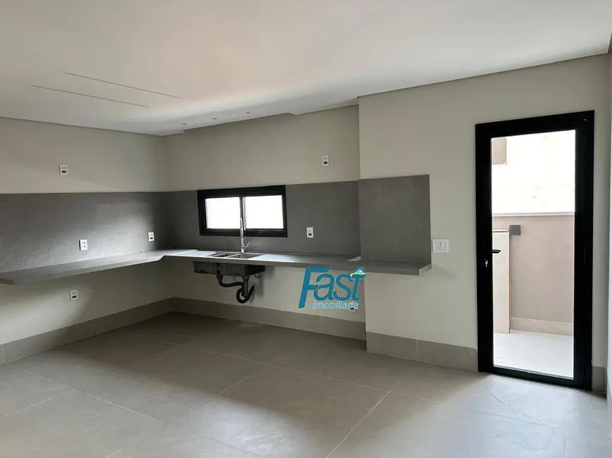 Sobrado com 4 quartos à venda, 350m2 em Cuiaba - MT - imagem 3 Foto 3 de Sobrado com 4 quartos à venda, 350m2 em Cuiaba - MT