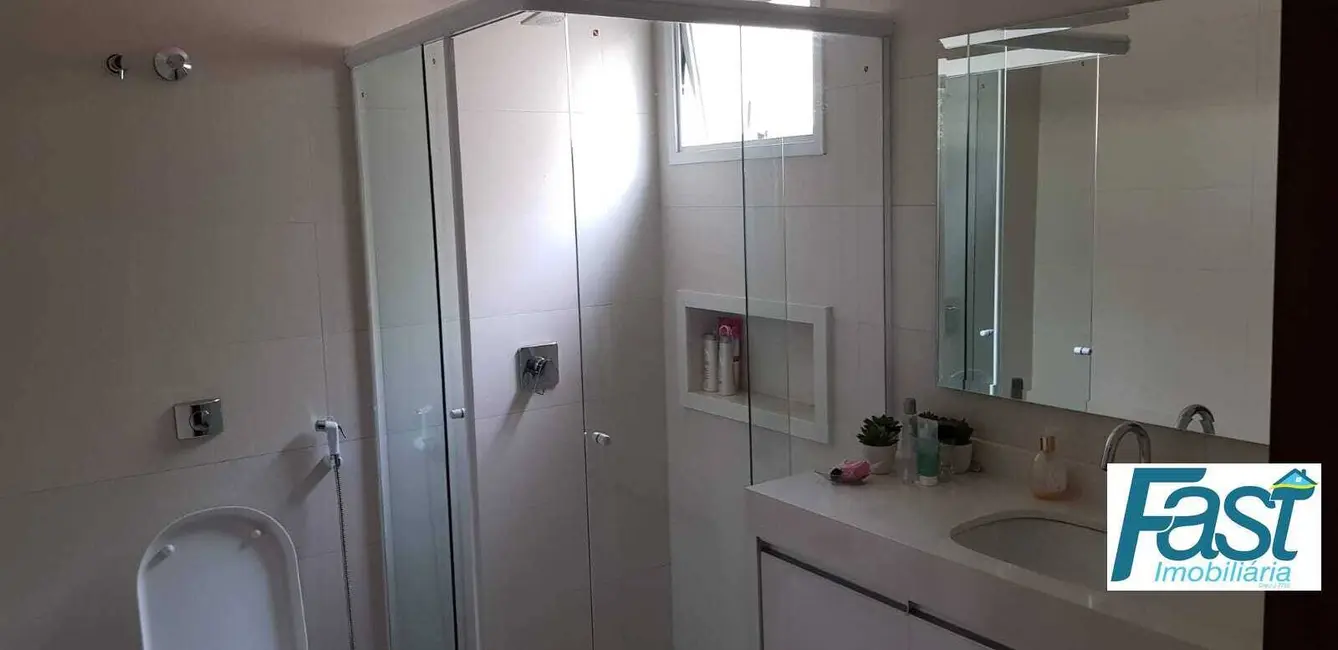 Sobrado à venda, 647m2 em Jardim Imperial, Cuiaba - MT - imagem 7 Foto 7 de Sobrado à venda, 647m2 em Jardim Imperial, Cuiaba - MT
