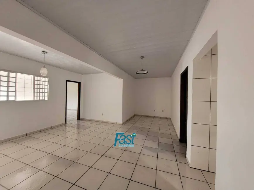 Foto 2 de Casa com 3 quartos à venda, 200m2 em Santo Antônio do Pedregal, Cuiaba - MT