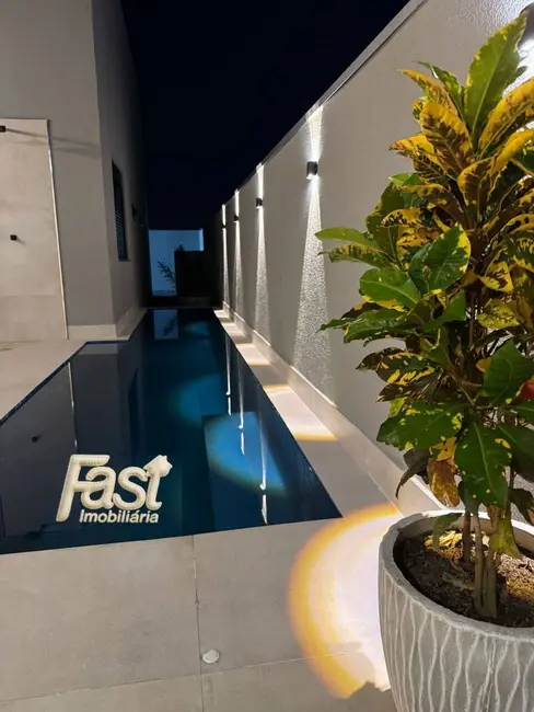 Foto 9 de Casa com 3 quartos à venda, 300m2 em Cuiaba - MT