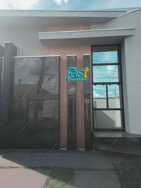 Foto 1 de Casa com 3 quartos à venda, 290m2 em Santa Cruz, Cuiaba - MT