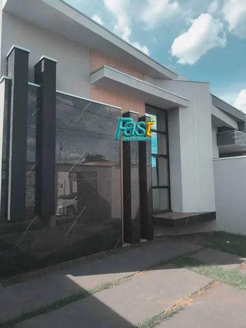 Foto 2 de Casa com 3 quartos à venda, 290m2 em Santa Cruz, Cuiaba - MT