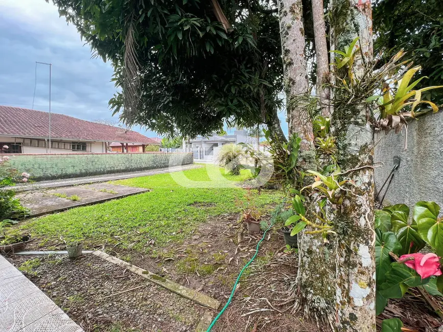 Foto 6 de Casa com 4 quartos à venda, 390m2 em Balneario Barra Do Sul - SC