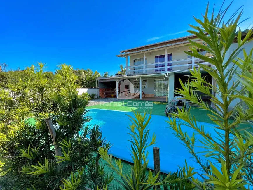 Foto 1 de Sobrado com 2 quartos à venda, 325m2 em Balneario Barra Do Sul - SC