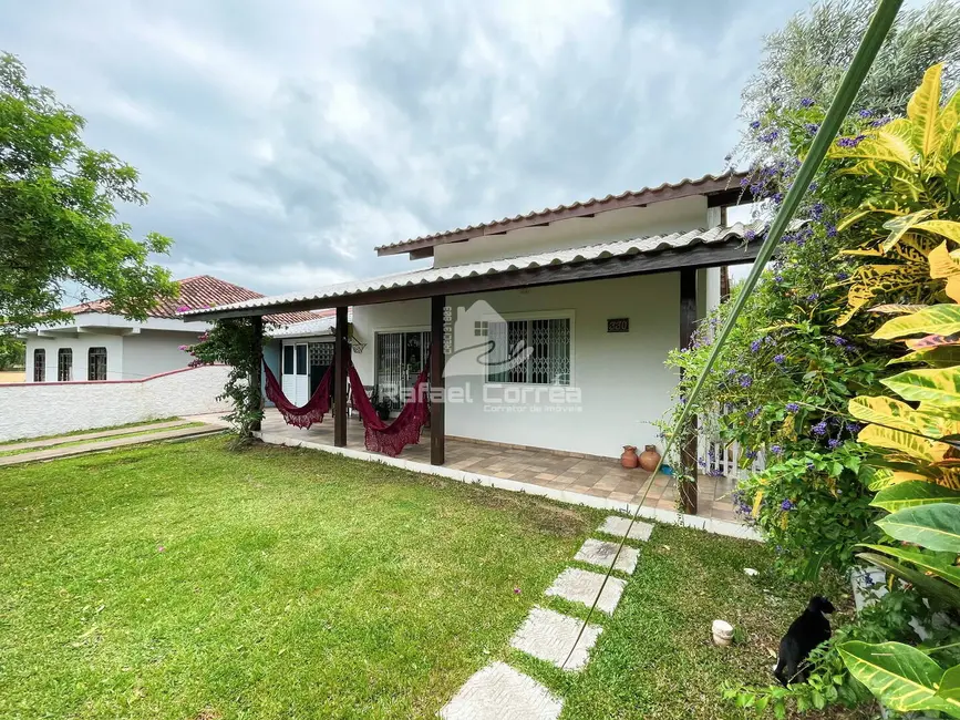 Foto 1 de Casa com 3 quartos à venda, 403m2 em Balneario Barra Do Sul - SC