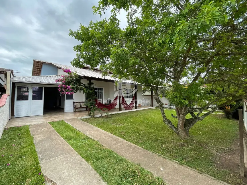 Foto 4 de Casa com 3 quartos à venda, 403m2 em Balneario Barra Do Sul - SC