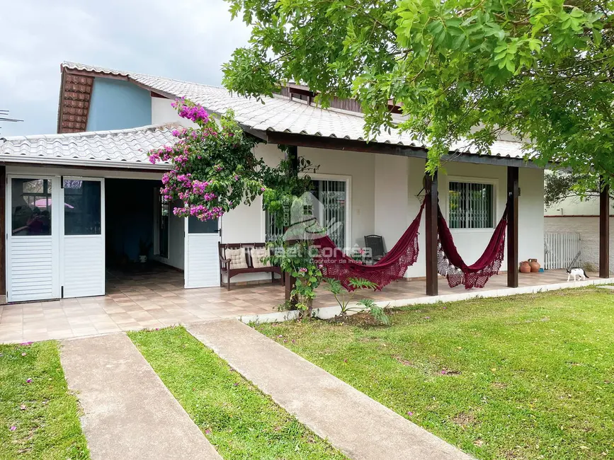 Foto 8 de Casa com 3 quartos à venda, 403m2 em Balneario Barra Do Sul - SC
