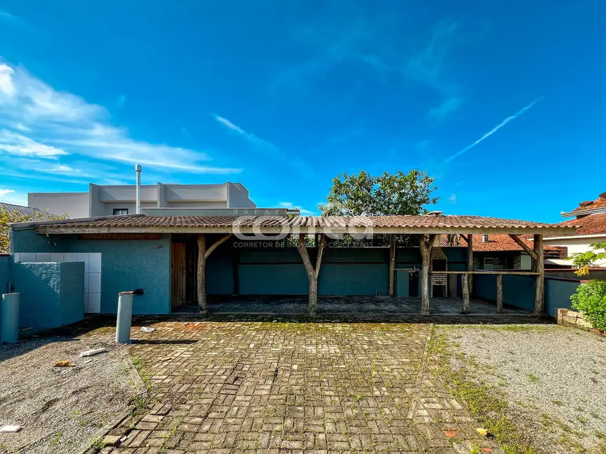 Foto 9 de Casa à venda, 325m2 em Balneario Barra Do Sul - SC