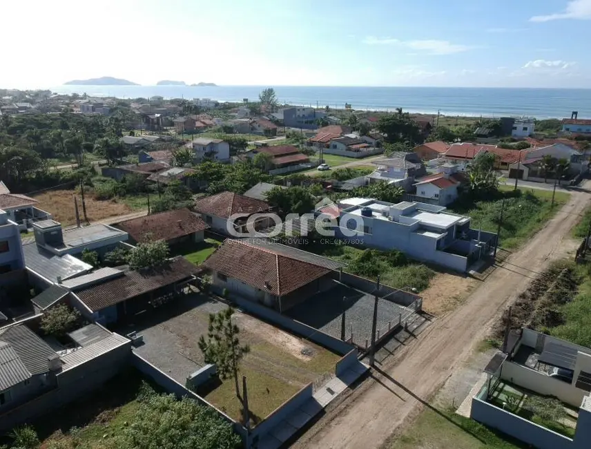 Foto 3 de Casa à venda, 325m2 em Balneario Barra Do Sul - SC