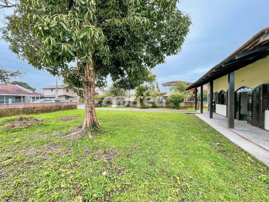 Foto 7 de Casa com 3 quartos à venda, 660m2 em Balneario Barra Do Sul - SC