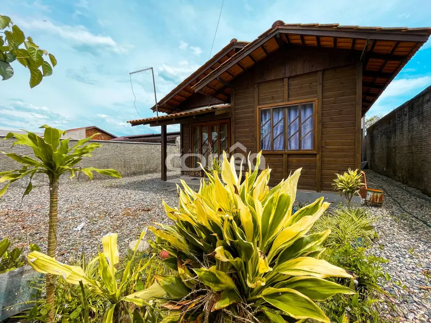 Foto 1 de Casa com 3 quartos à venda, 308m2 em Centro, Balneario Barra Do Sul - SC