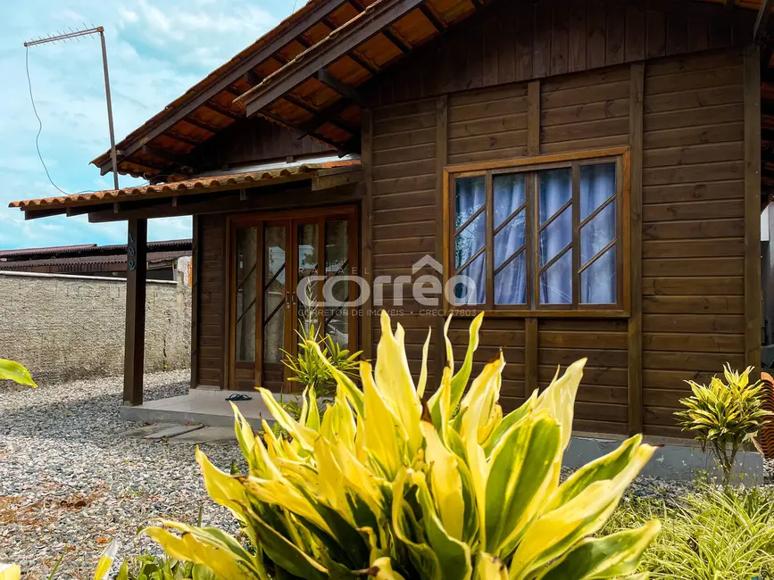 Foto 6 de Casa com 3 quartos à venda, 308m2 em Centro, Balneario Barra Do Sul - SC