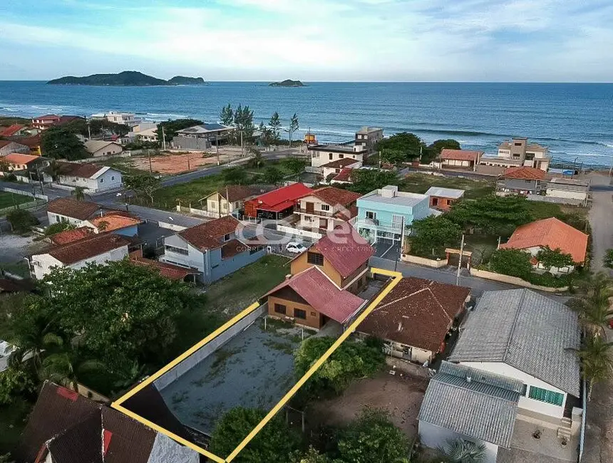 Foto 1 de Sobrado com 4 quartos à venda, 480m2 em Balneario Barra Do Sul - SC