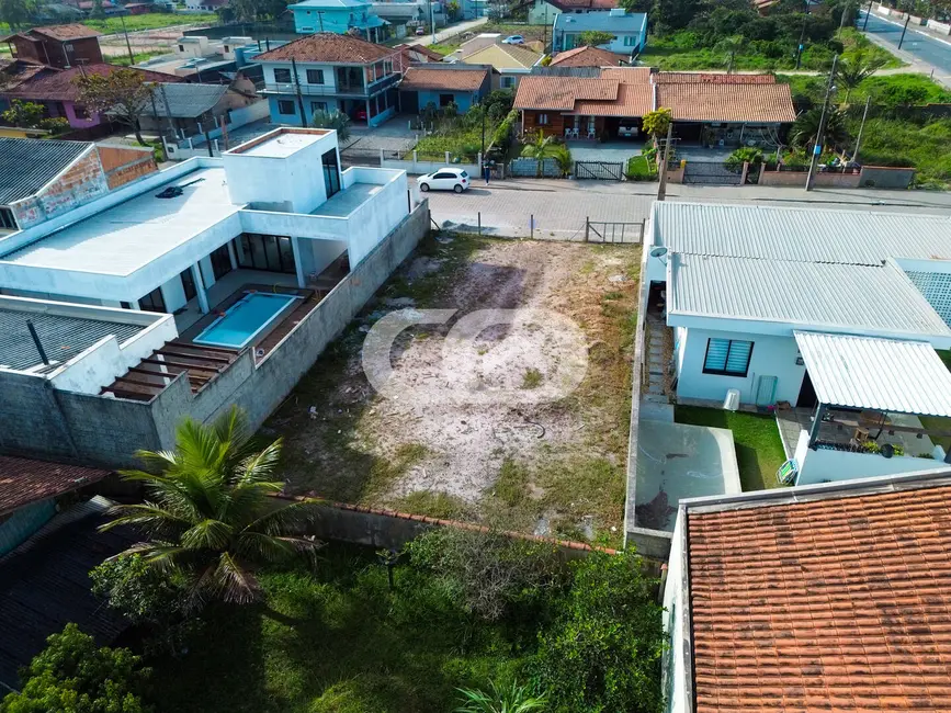 Foto 7 de Terreno / Lote à venda, 325m2 em Balneario Barra Do Sul - SC
