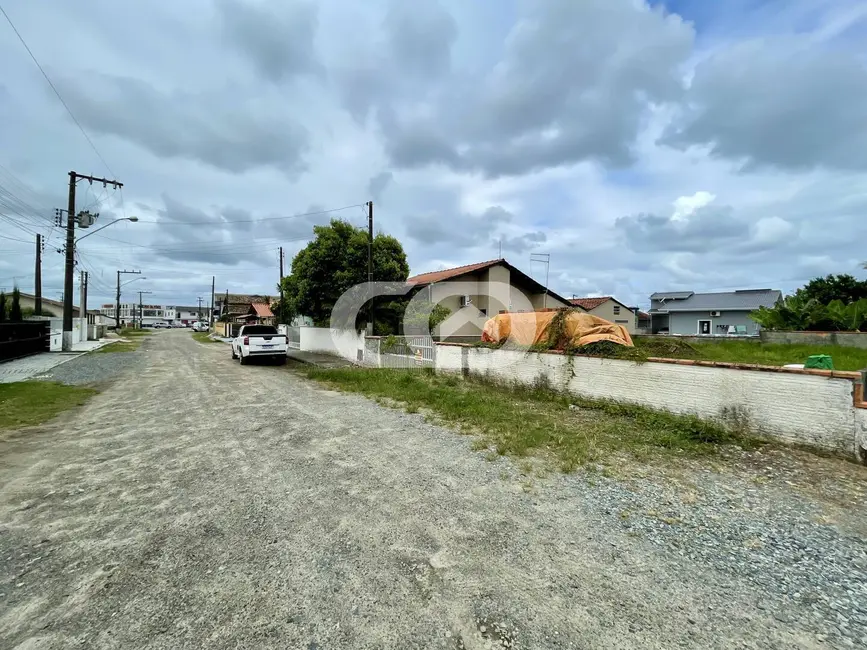 Foto 1 de Terreno / Lote à venda, 234m2 em Centro, Balneario Barra Do Sul - SC