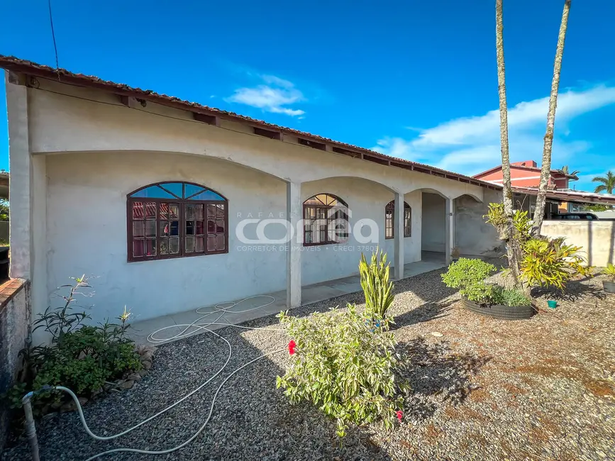 Foto 6 de Casa com 3 quartos à venda, 325m2 em Balneario Barra Do Sul - SC
