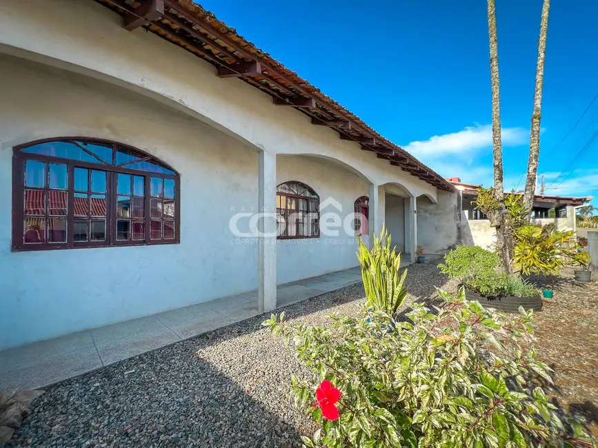 Foto 4 de Casa com 3 quartos à venda, 325m2 em Balneario Barra Do Sul - SC