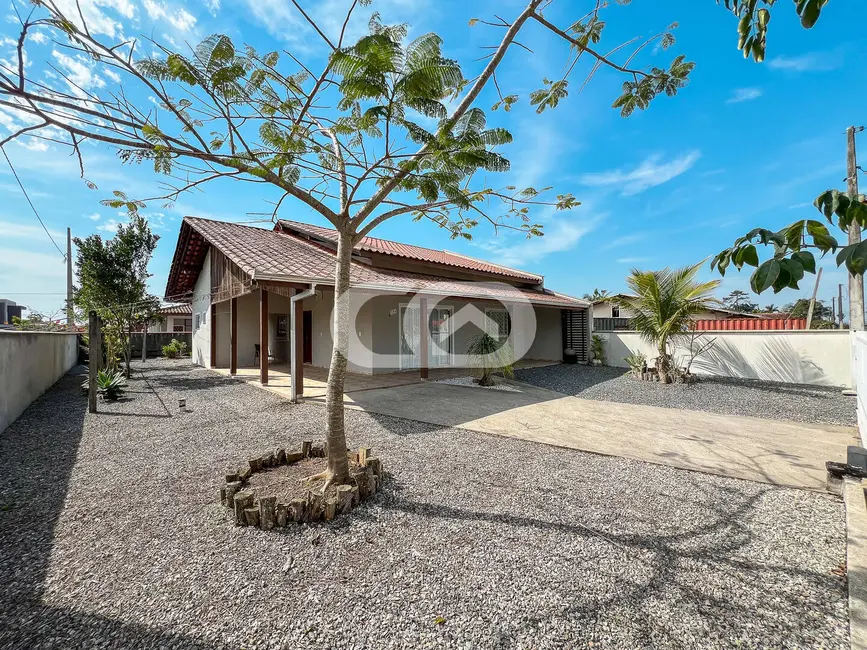 Foto 1 de Casa com 2 quartos à venda, 405m2 em Balneario Barra Do Sul - SC
