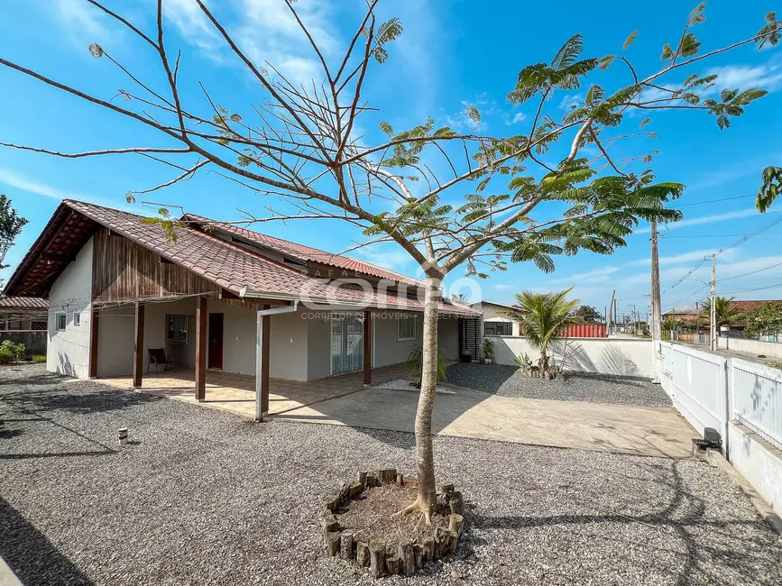 Foto 4 de Casa com 2 quartos à venda, 405m2 em Balneario Barra Do Sul - SC
