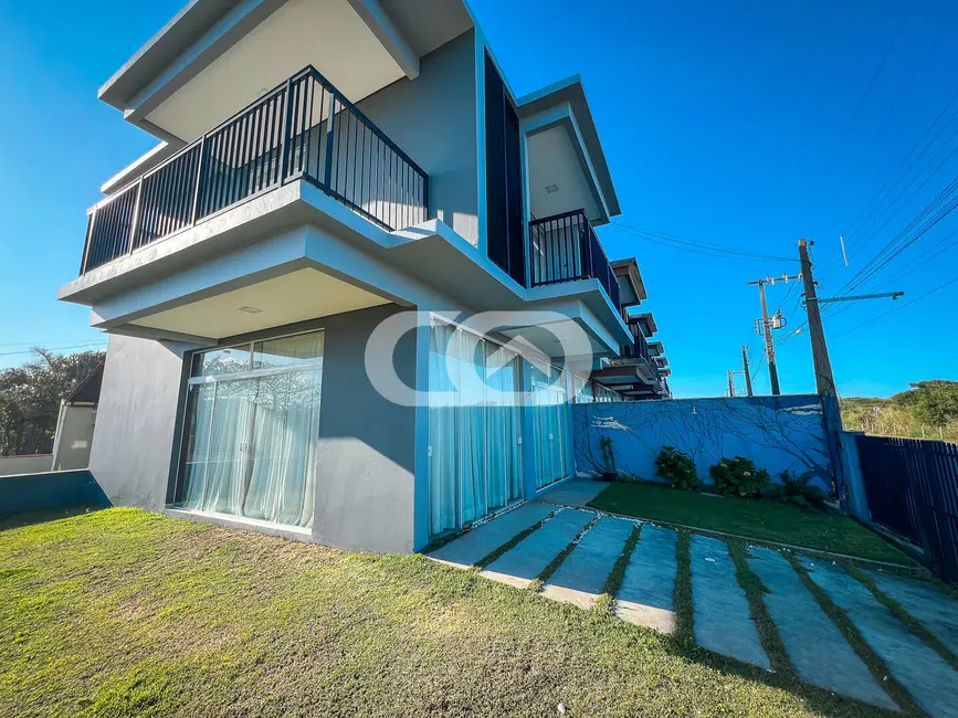 Foto 3 de Sobrado com 3 quartos à venda em Balneario Barra Do Sul - SC