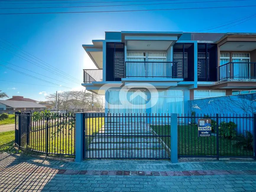 Foto 4 de Sobrado com 3 quartos à venda em Balneario Barra Do Sul - SC