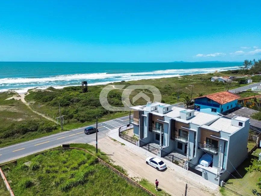 Foto 1 de Casa com 3 quartos à venda, 87m2 em Balneario Barra Do Sul - SC