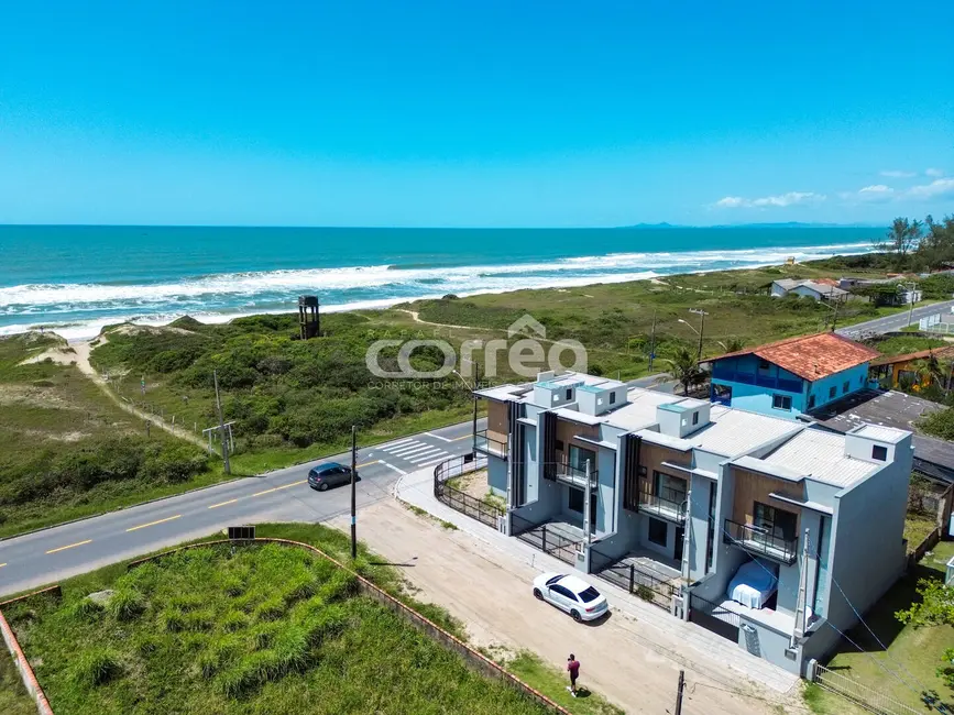 Foto 1 de Casa com 3 quartos à venda, 87m2 em Balneario Barra Do Sul - SC