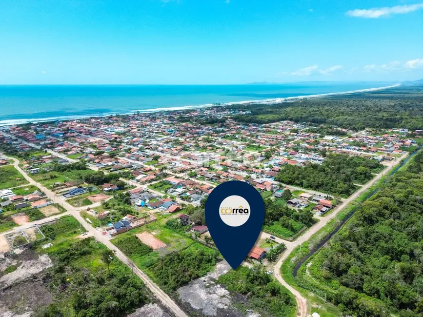 Foto 1 de Terreno / Lote à venda, 282m2 em Balneario Barra Do Sul - SC