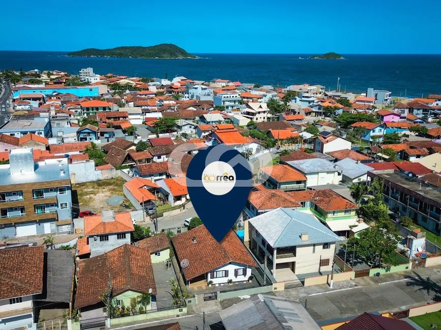 Foto 3 de Casa com 3 quartos à venda, 354m2 em Centro, Balneario Barra Do Sul - SC