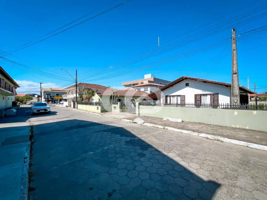 Foto 6 de Casa com 3 quartos à venda, 354m2 em Centro, Balneario Barra Do Sul - SC