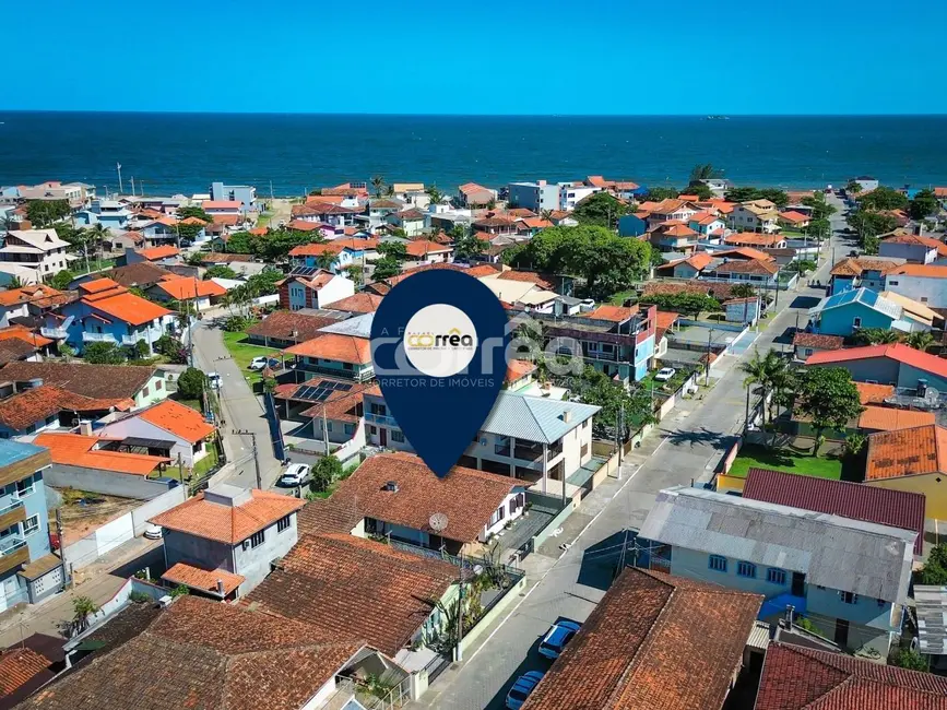 Foto 2 de Casa com 3 quartos à venda, 354m2 em Centro, Balneario Barra Do Sul - SC