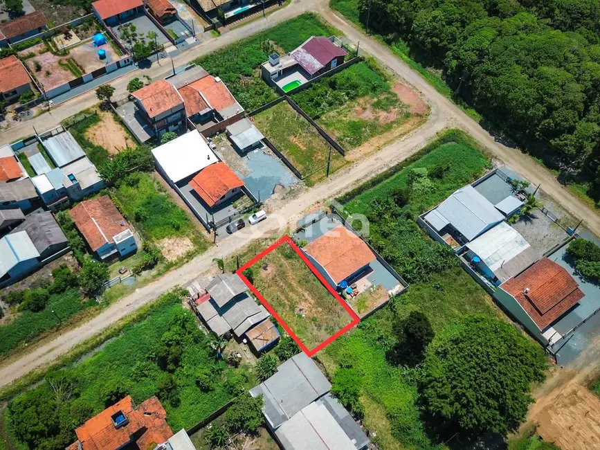 Foto 4 de Terreno / Lote à venda, 325m2 em Balneario Barra Do Sul - SC