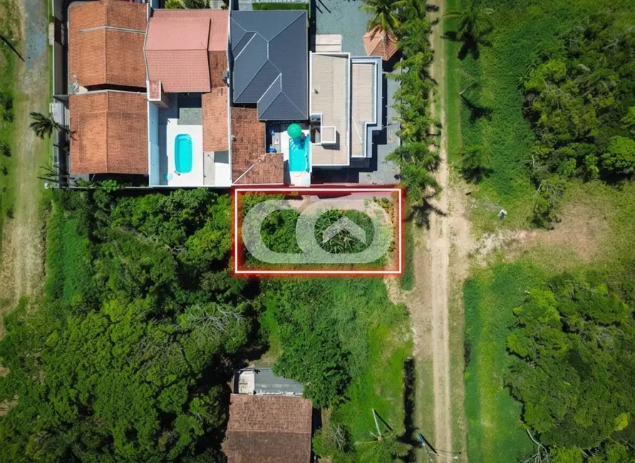 Foto 2 de Terreno / Lote à venda, 325m2 em Balneario Barra Do Sul - SC