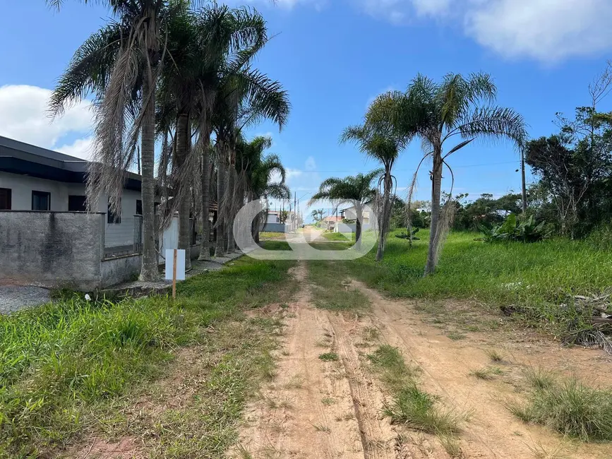 Foto 4 de Terreno / Lote à venda, 325m2 em Balneario Barra Do Sul - SC