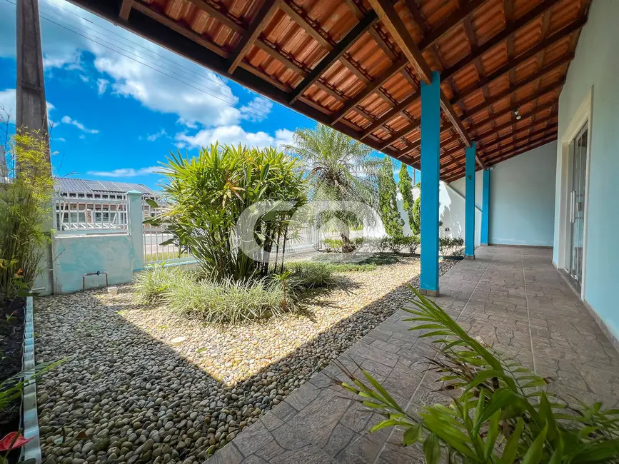 Foto 5 de Casa com 3 quartos à venda, 297m2 em Balneario Barra Do Sul - SC