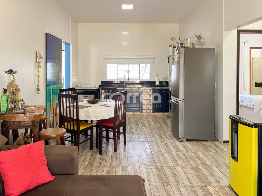 Foto 9 de Casa com 3 quartos à venda, 297m2 em Balneario Barra Do Sul - SC