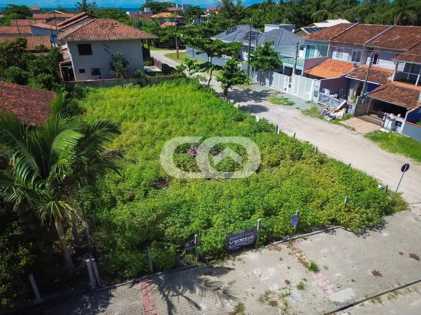 Foto 6 de Terreno / Lote à venda, 450m2 em Balneario Barra Do Sul - SC