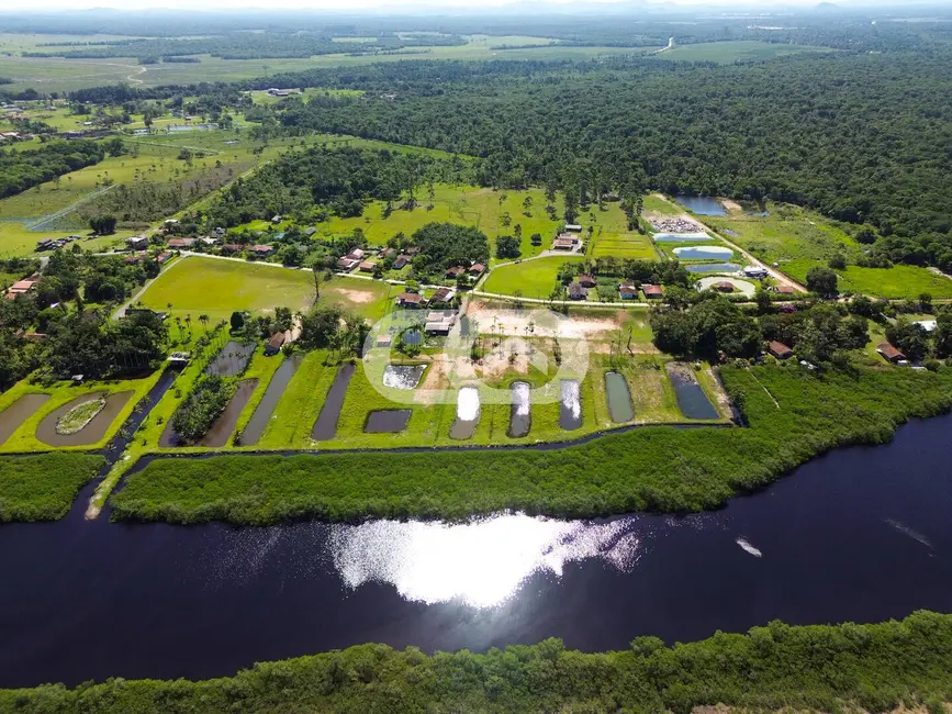Foto 1 de Terreno / Lote à venda, 4600m2 em Balneario Barra Do Sul - SC