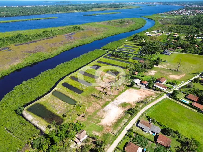 Foto 2 de Terreno / Lote à venda, 4600m2 em Balneario Barra Do Sul - SC