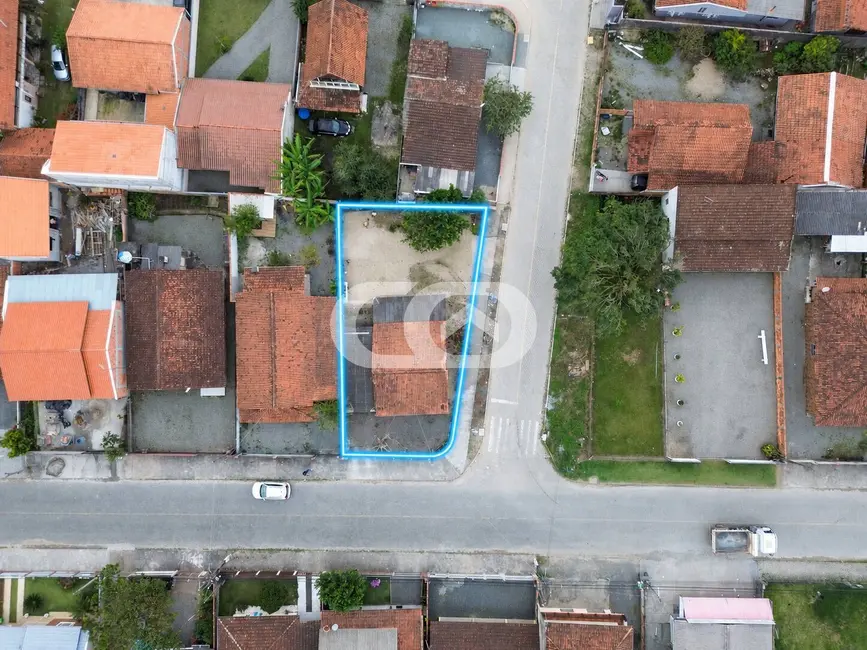 Foto 1 de Terreno / Lote à venda, 360m2 em Centro, Balneario Barra Do Sul - SC